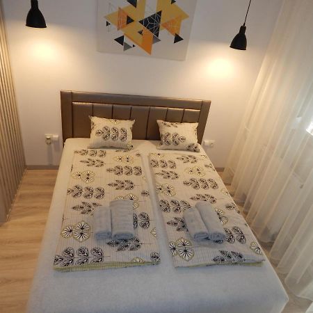 Pisztacia 2020 Apartman คาซิงค์บาร์ซิกา ภายนอก รูปภาพ